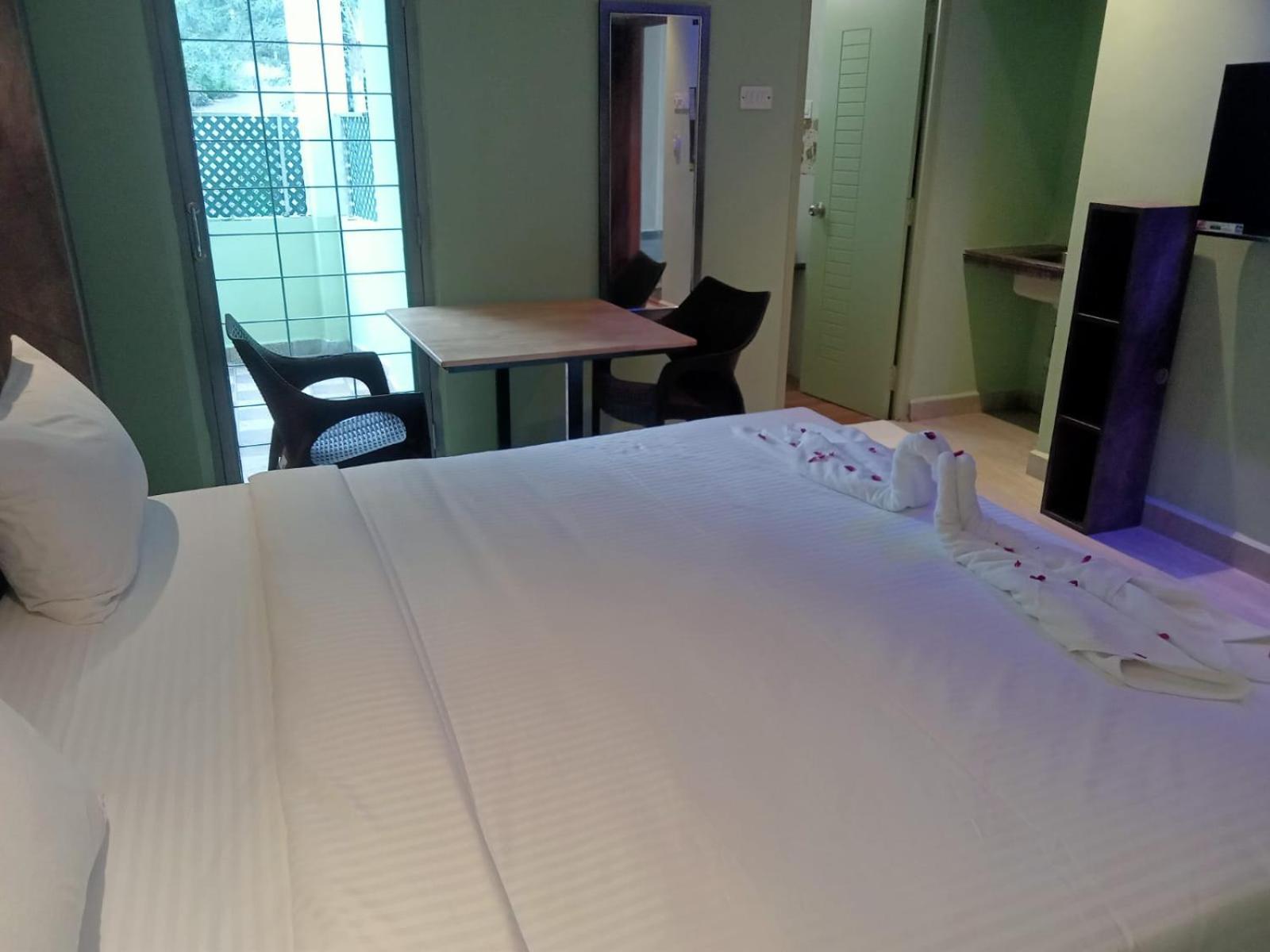 Hotel Peppers Yercaud Buitenkant foto
