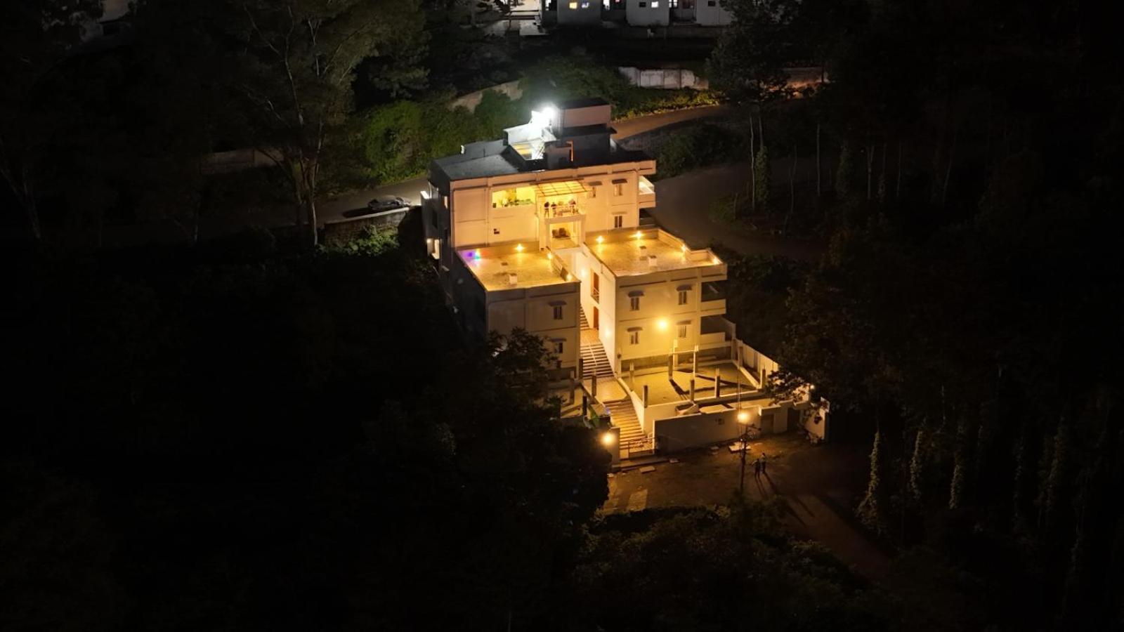 Hotel Peppers Yercaud Buitenkant foto