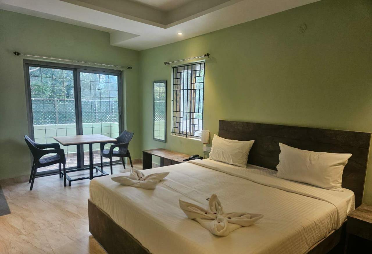 Hotel Peppers Yercaud Buitenkant foto